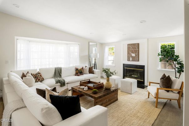 Fireplace, Interior, Living room, Recessed Lighting