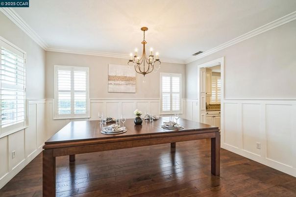 Chandelier, Interior, Wood Texture Flooring