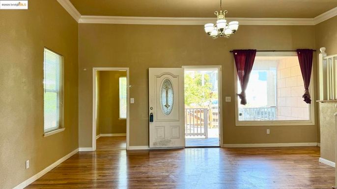 Chandelier, Interior, Wood Texture Flooring