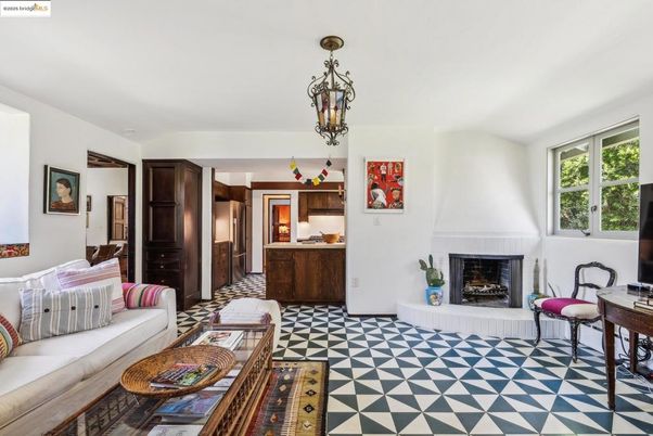 Fireplace, Interior, Living room, Pendant Lights