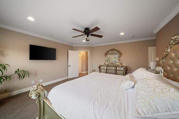 Bedroom, Interior, Recessed Lighting