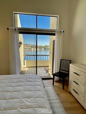 Bedroom, Interior, Water, Wood Texture Flooring