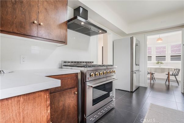 Dining room, Interior, Kitchen, Pendant Lights, Stainless Steel Appliances