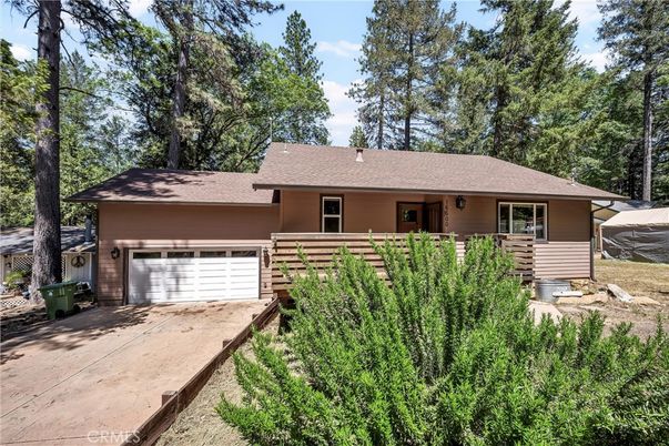 Attached, Exterior, Facade, Log Home