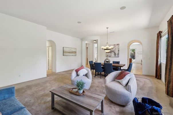 Chandelier, Dining room, Interior, Living room, Pendant Lights