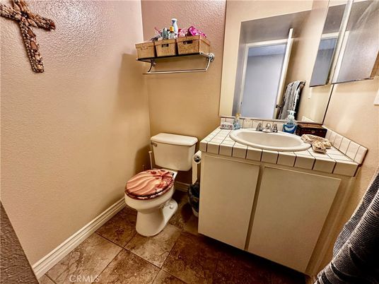 Bathroom, Interior, Tile Countertops