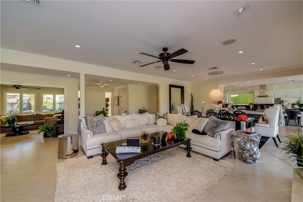Chandelier, Dining room, Interior, Kitchen, Living room, Recessed Lighting