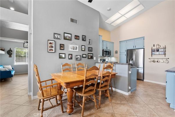 Dining room, Interior, Kitchen, Recessed Lighting, Stainless Steel Appliances