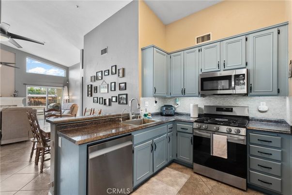 Interior, Kitchen, Stainless Steel Appliances