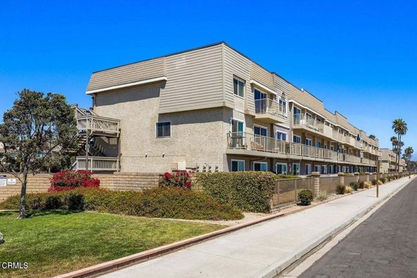 Exterior, Facade, Condo Building