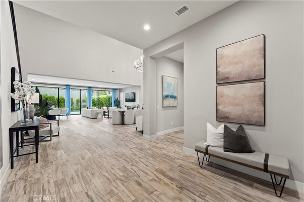 Chandelier, Interior, Living room, Recessed Lighting, Wood Texture Flooring