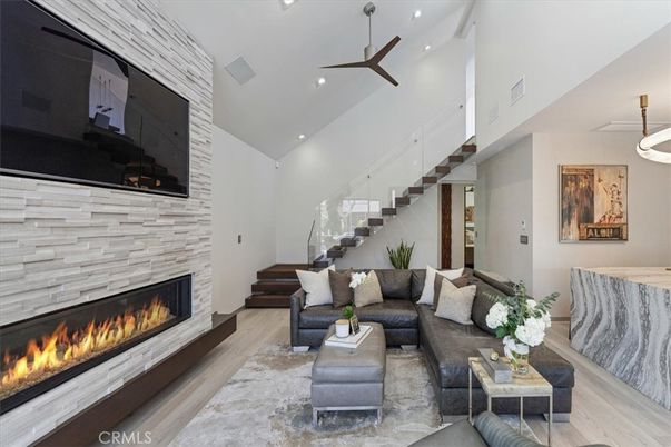Fireplace, Interior, Living room, Pendant Lights, Recessed Lighting, Wood Texture Flooring