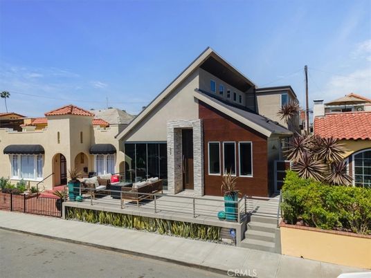 Exterior, Facade, Spanish Mediterranean