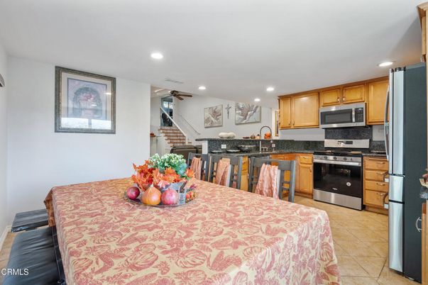Dining room, Interior, Kitchen, Recessed Lighting, Stainless Steel Appliances