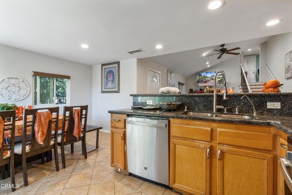 Dining room, Interior, Kitchen, Recessed Lighting