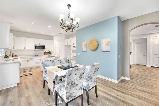 Chandelier, Dining room, Interior, Kitchen, Recessed Lighting, Wood Texture Flooring