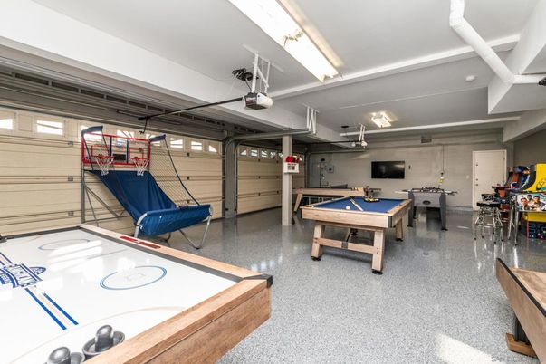 Billiard Table, Game Room, Garage, Interior