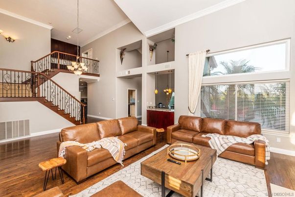 Chandelier, Interior, Living room, Pendant Lights, Recessed Lighting, Wood Texture Flooring