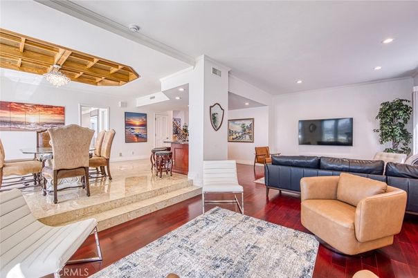 Chandelier, Dining room, Interior, Living room, Recessed Lighting, Wooden Ceilings, Wood Texture Flooring