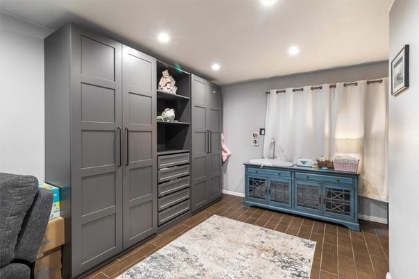 Interior, Recessed Lighting, Wood Texture Flooring