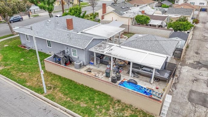 Exterior, Drone