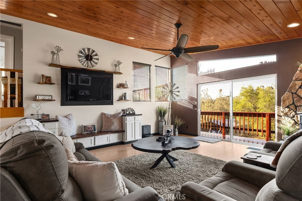 Interior, Living room, Recessed Lighting, Wooden Ceilings, Wood Texture Flooring