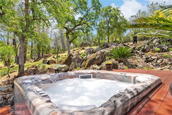 Exterior, Hot Tub