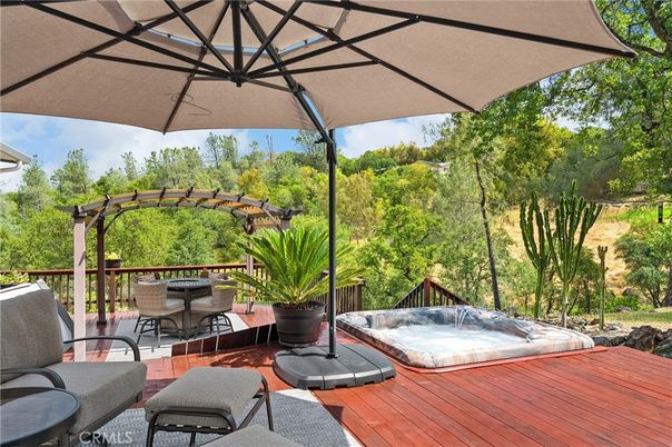Exterior, Hot Tub