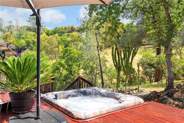 Backyard, Exterior, Hot Tub