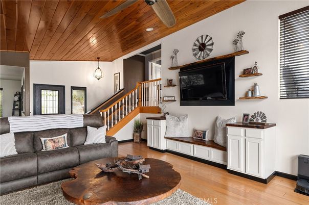 Interior, Living room, Pendant Lights, Recessed Lighting, Wooden Ceilings, Wood Texture Flooring