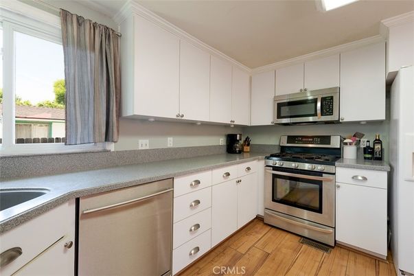 Interior, Kitchen, Stainless Steel Appliances, Wood Texture Flooring