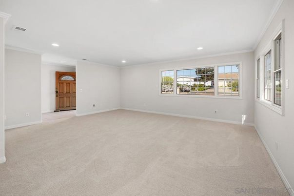 Empty room, Interior, Recessed Lighting