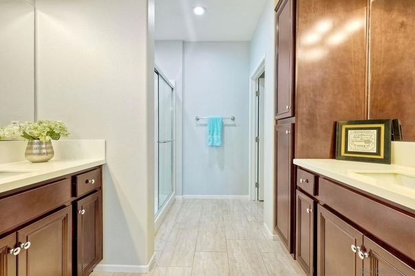 Bathroom, Interior, Recessed Lighting
