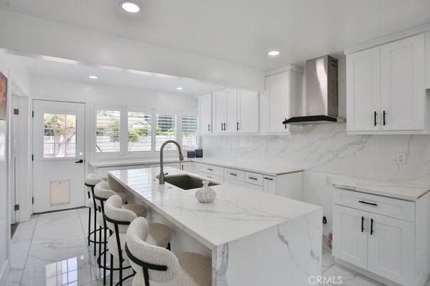 Interior, Kitchen, Marble, Marble Walls, Recessed Lighting