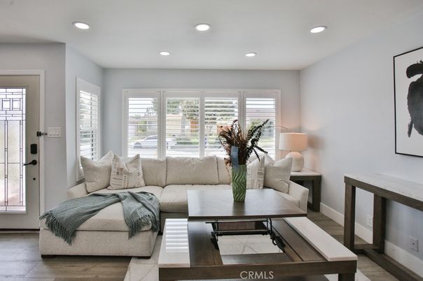 Interior, Living room, Recessed Lighting, Wood Texture Flooring