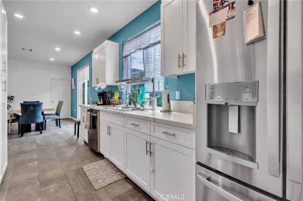 Dining room, Interior, Kitchen, Recessed Lighting, Stainless Steel Appliances