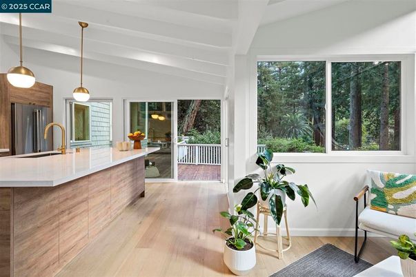 Interior, Kitchen, Pendant Lights, Wood Texture Flooring