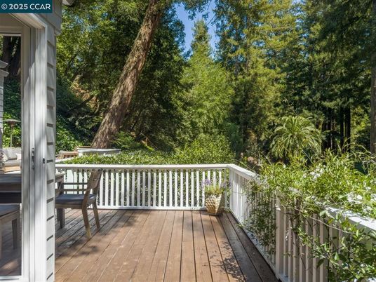 Exterior, Wood Texture Flooring