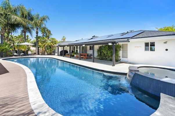 Exterior, Pool, Solar Panels