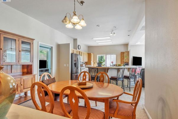 Chandelier, Dining room, Interior, Kitchen