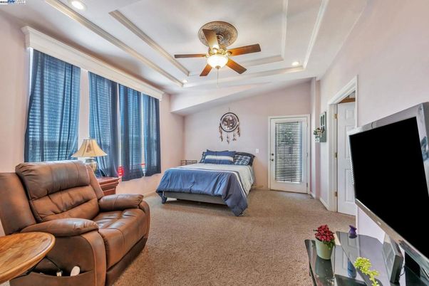 Bedroom, Interior, Recessed Lighting