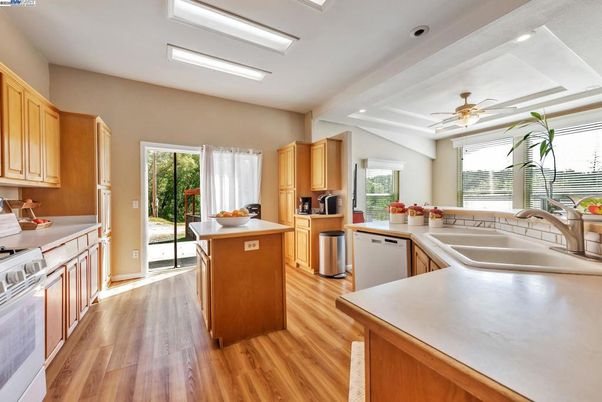 Interior, Kitchen, Recessed Lighting, Wood Texture Flooring