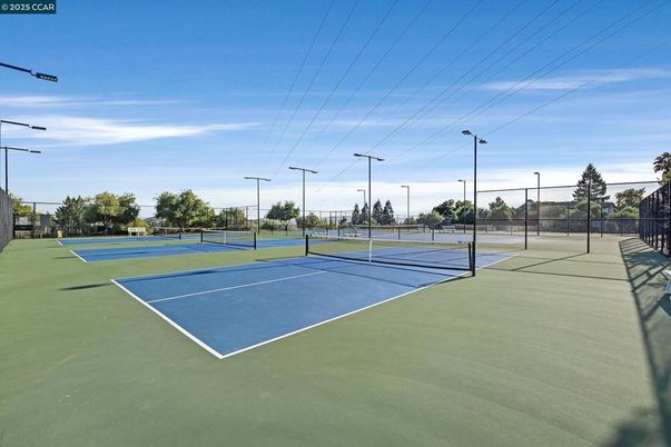Exterior, Tennis Courts
