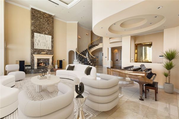 Fireplace, Interior, Living room, Piano, Recessed Lighting