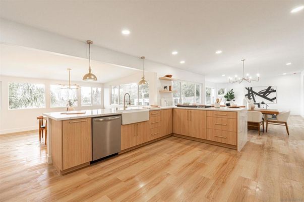 Dining room, Interior, Kitchen, Pendant Lights, Recessed Lighting, Stainless Steel Appliances, Wood Texture Flooring
