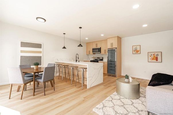 Dining room, Interior, Kitchen, Pendant Lights, Recessed Lighting, Wood Texture Flooring