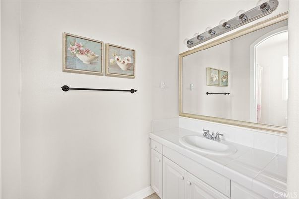 Bathroom, Interior, Tile Countertops