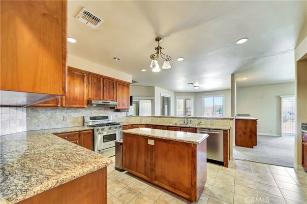 Chandelier, Interior, Kitchen, Recessed Lighting, Stainless Steel Appliances