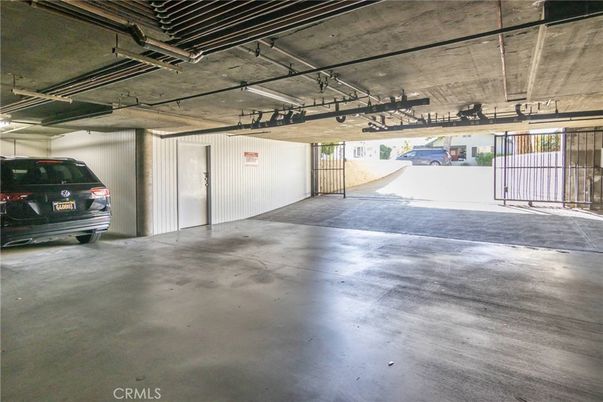 Garage, Interior