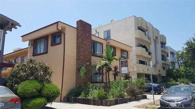 Exterior, Facade, Condo Building
